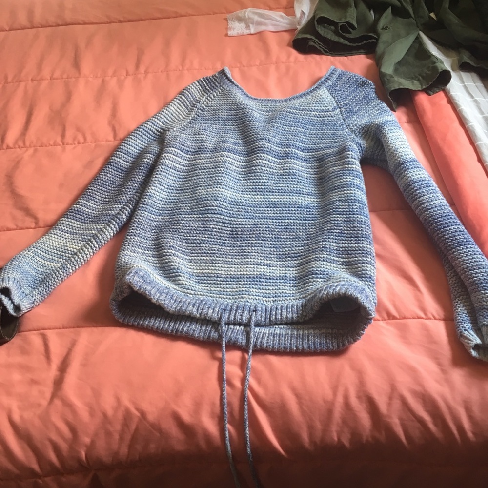 Gap sweater